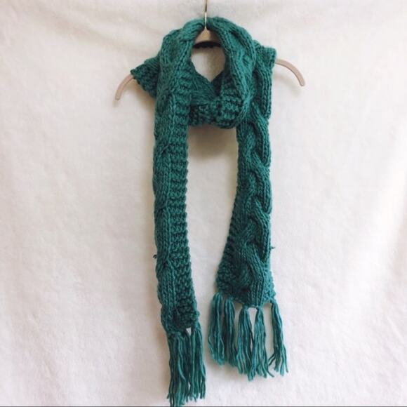 Forever 21 Teal Knitted Long Tassel Scarf - Picture 4 of 5